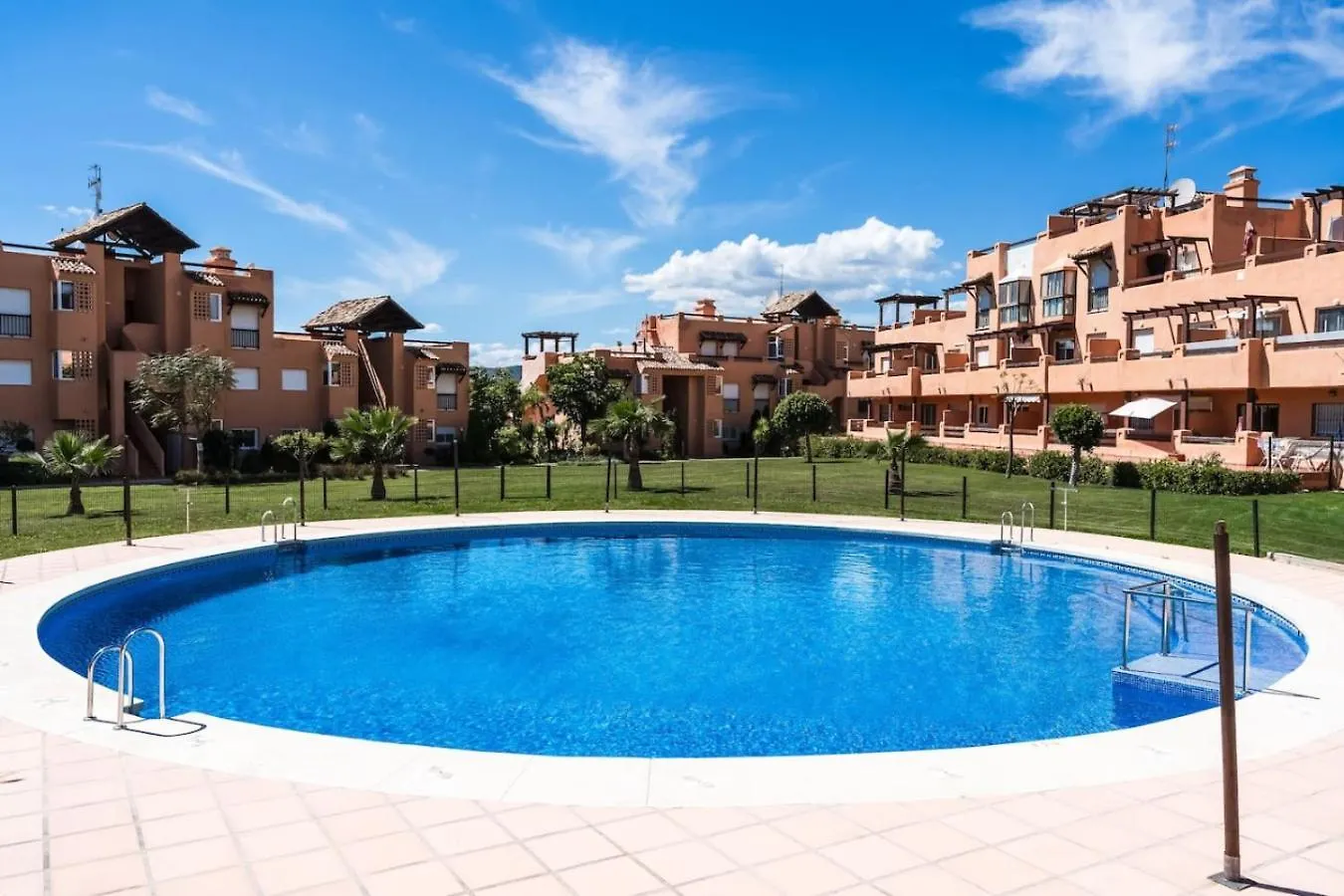 Casares Costa - With Roof Terrace And Beach Nearby Bahia de Casares